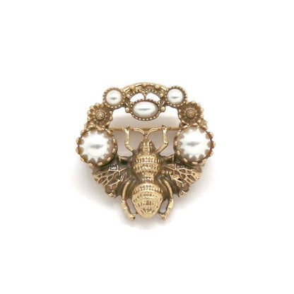 "Bee" brooch