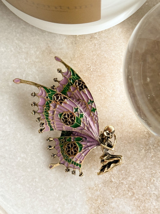 Sagė "Drugelio virsmas"