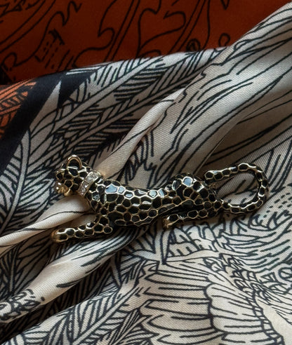 Leopard brooch