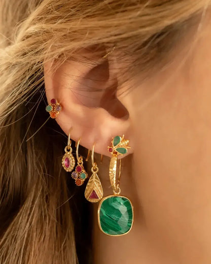 Sidabriniai Auskarai su žaliuoju agatu ir rubinu “Bitės”