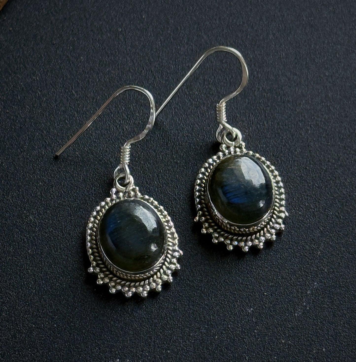 Sidabriniai auskarai "Labradoritas"