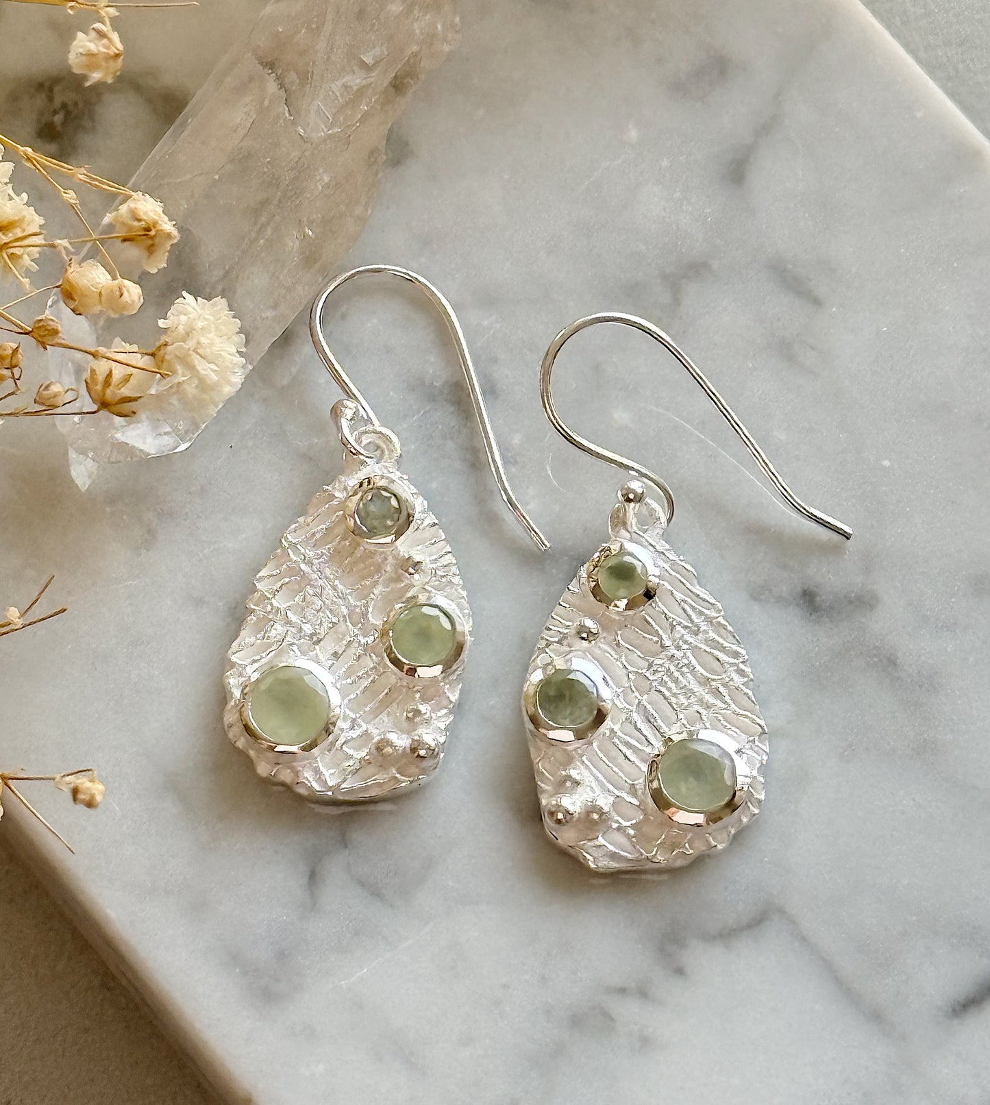 Sidabriniai auskarai su prenitu