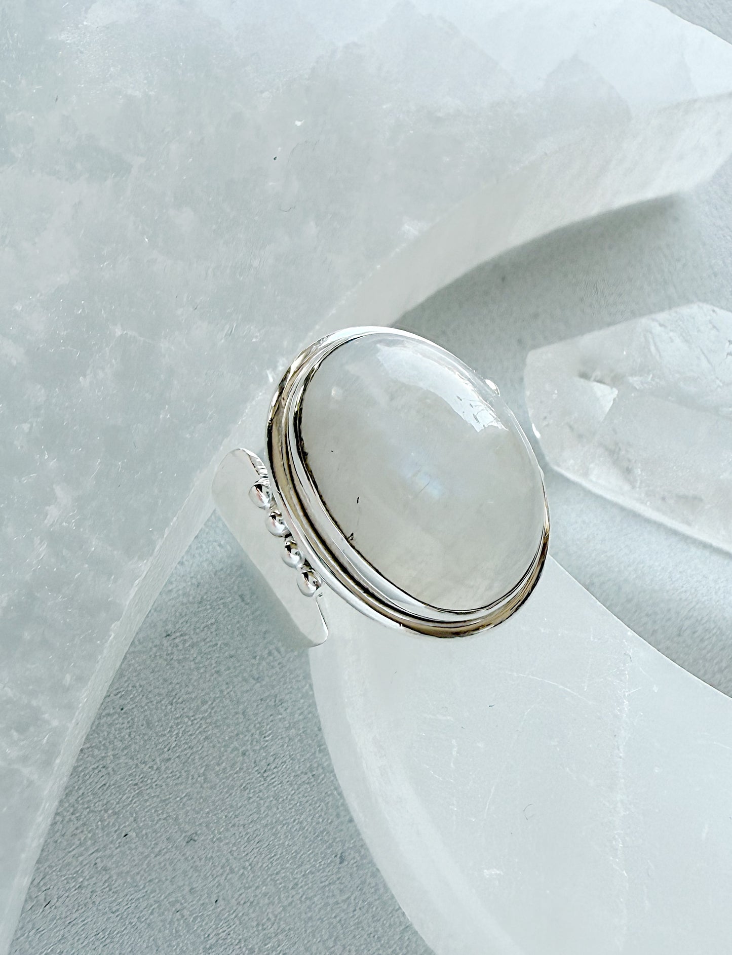 Sidabrinis Žiedas su Mėnulio akmeniu