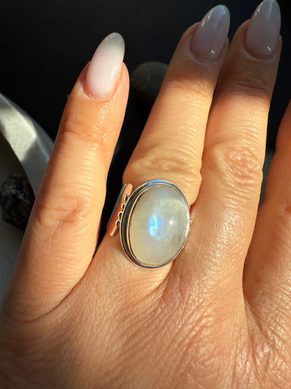 Sidabrinis Žiedas su Mėnulio akmeniu