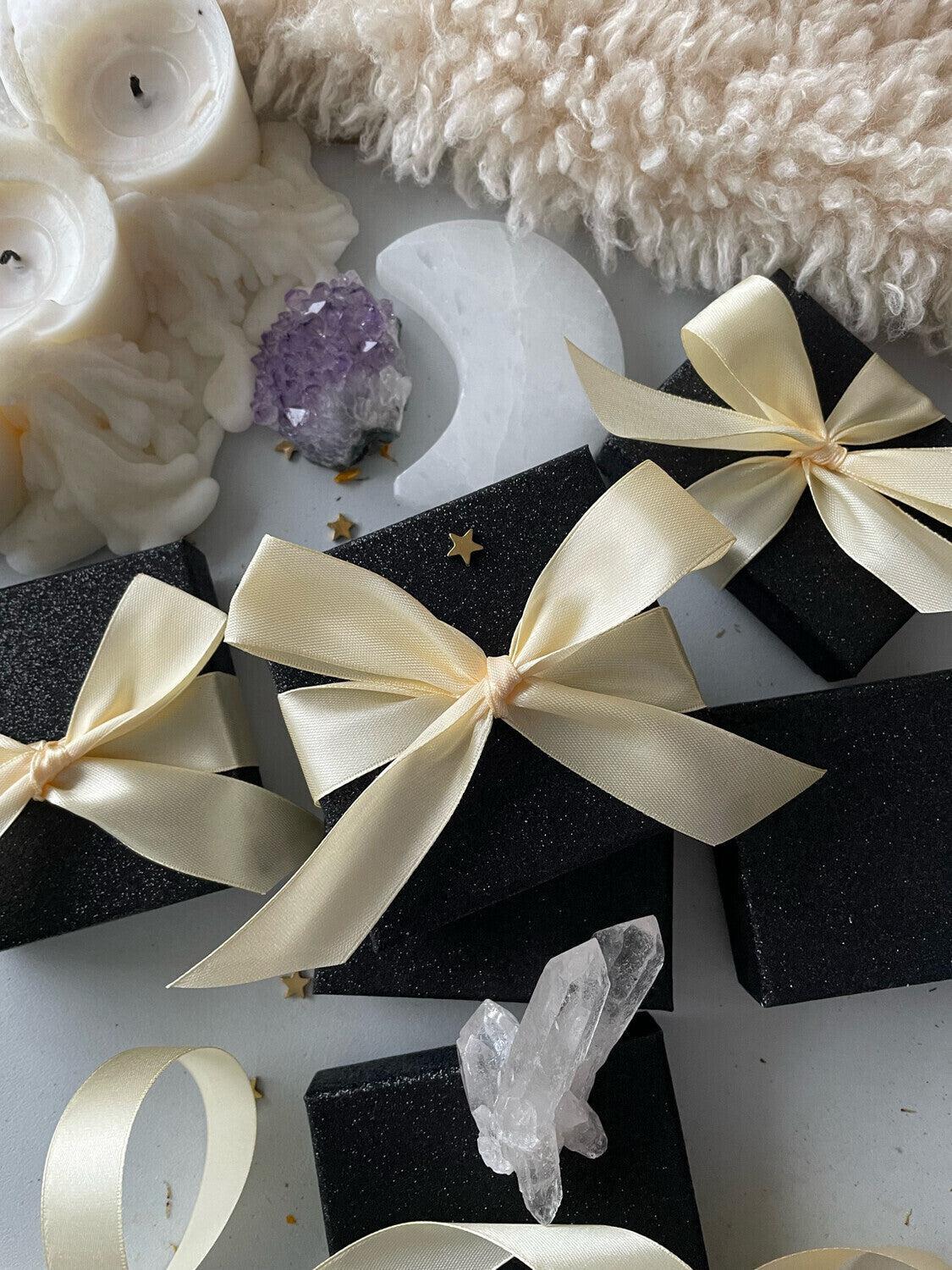 Sidabrinis žiedas su Mėnulio akmeniu