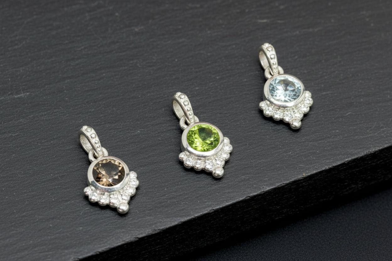 Sidabrinis pakabukas Peridotas/Labradoritas/Topazas