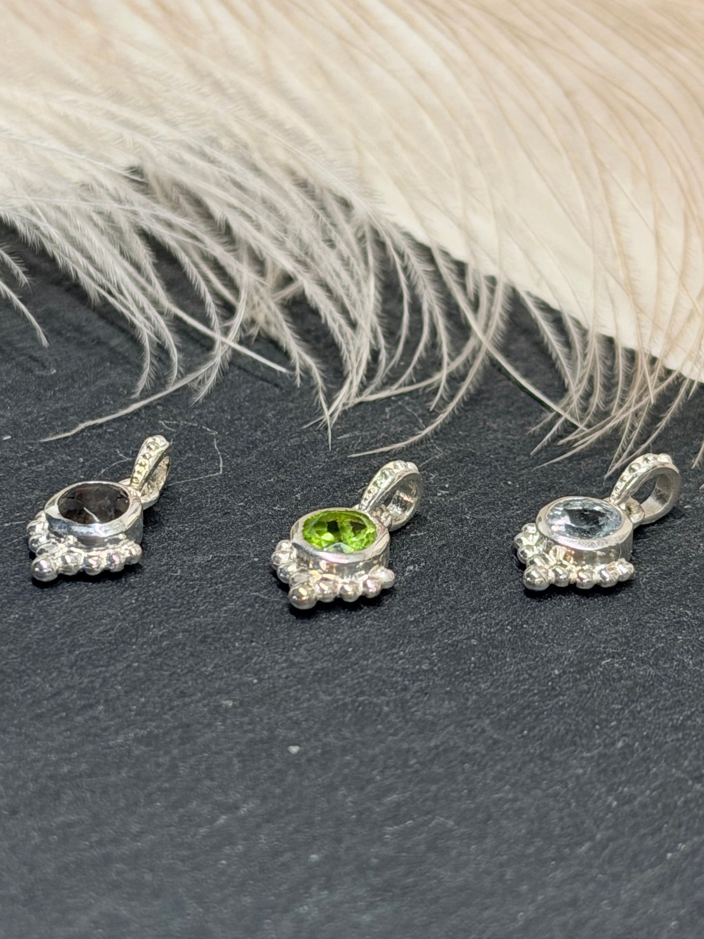 Sidabrinis pakabukas Peridotas/Labradoritas/Topazas