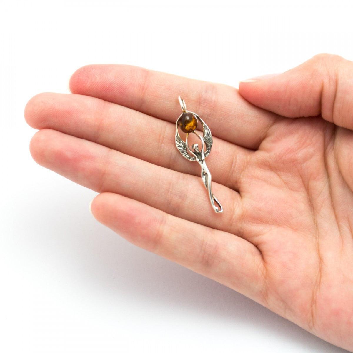 Sidabrinis pakabukas su gintaru „Saulės Angelas"