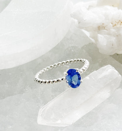 Sidabrinis tanzanito žiedas