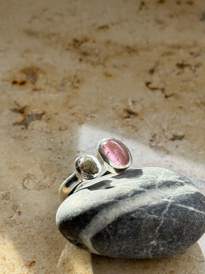 Sidabrinis turmalino žiedas / 16 dydis