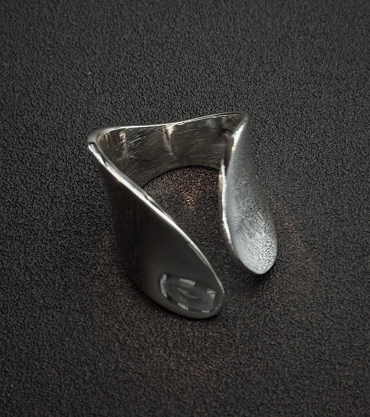 Sidabrinis žiedas "Bangos"