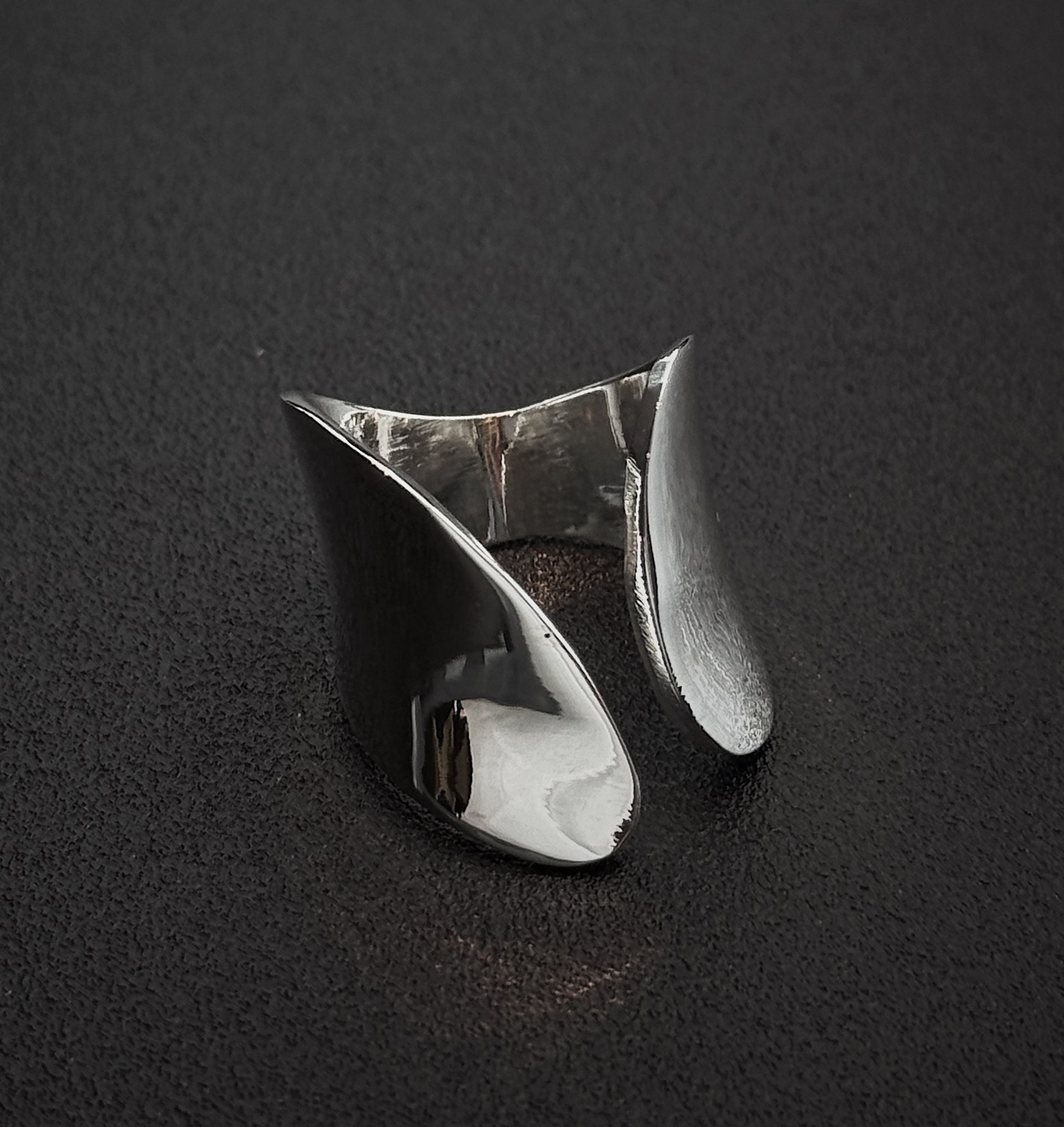 Sidabrinis žiedas "Bangos"