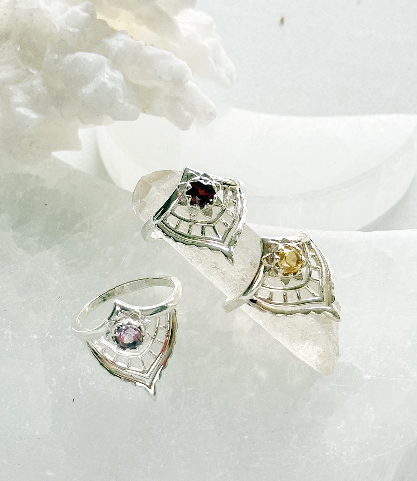 Sidabrinis žiedas “Išsiskleidimas” / 12 dydis