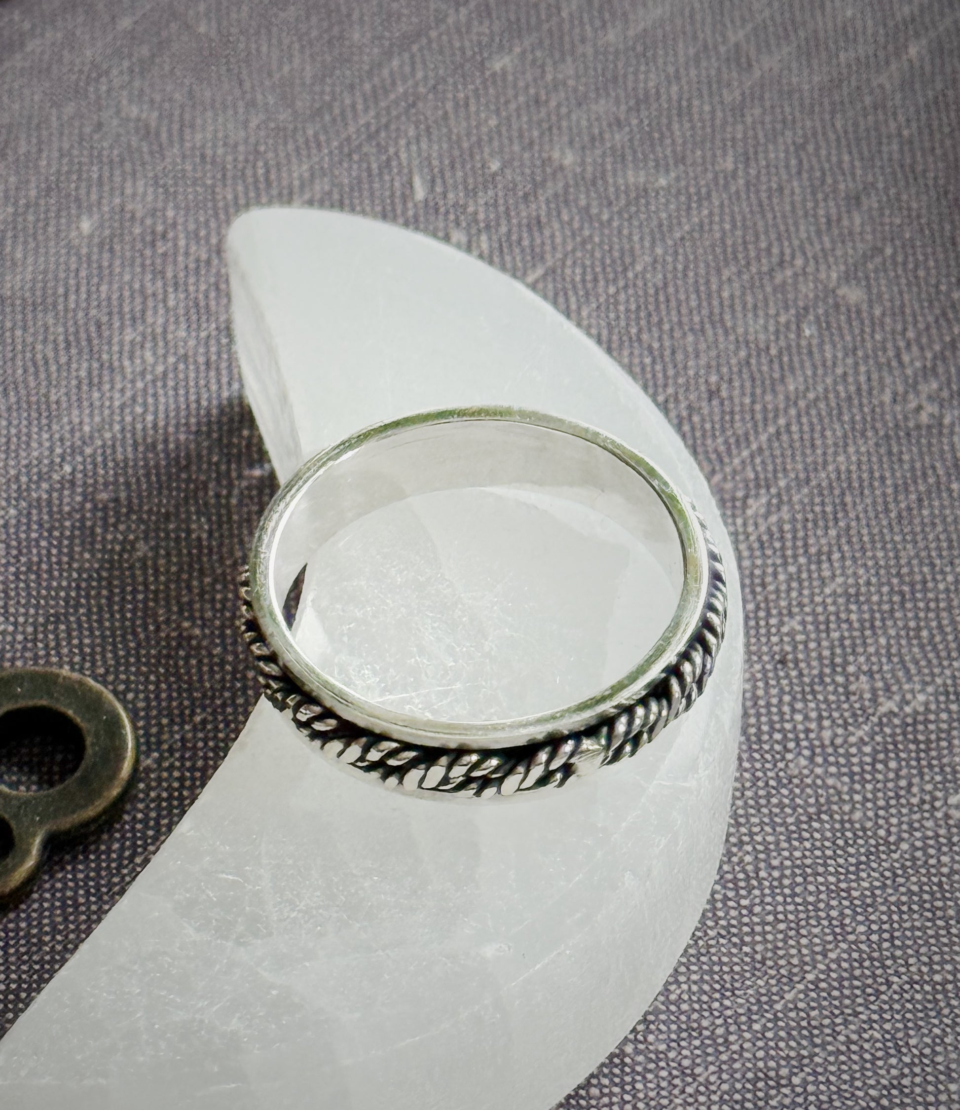 Sidabrinis žiedas “Juostos”