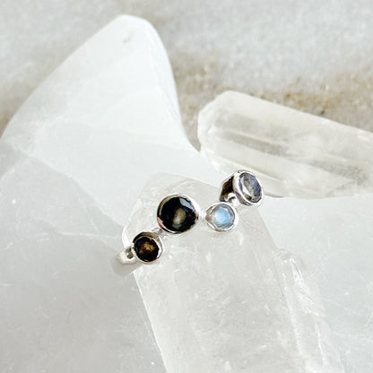 Sidabrinis žiedas “Labradorito lašeliai”