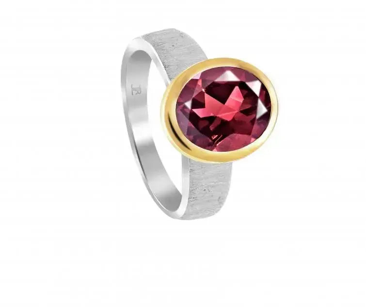 Sidabrinis žiedas su Granatu