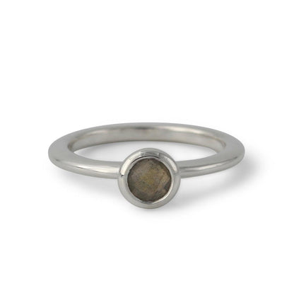 Sidabrinis žiedas su Labradoritu “Apsauga”