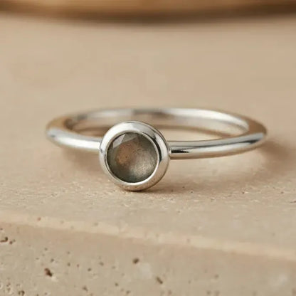 Sidabrinis žiedas su Labradoritu “Apsauga”