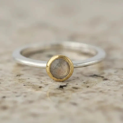 Sidabrinis žiedas su Labradoritu “Apsauga”