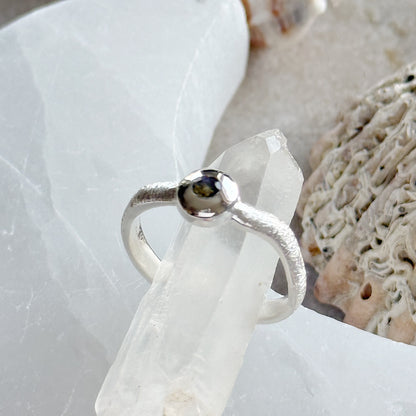 Sidabrinis žiedas su Labradoritu