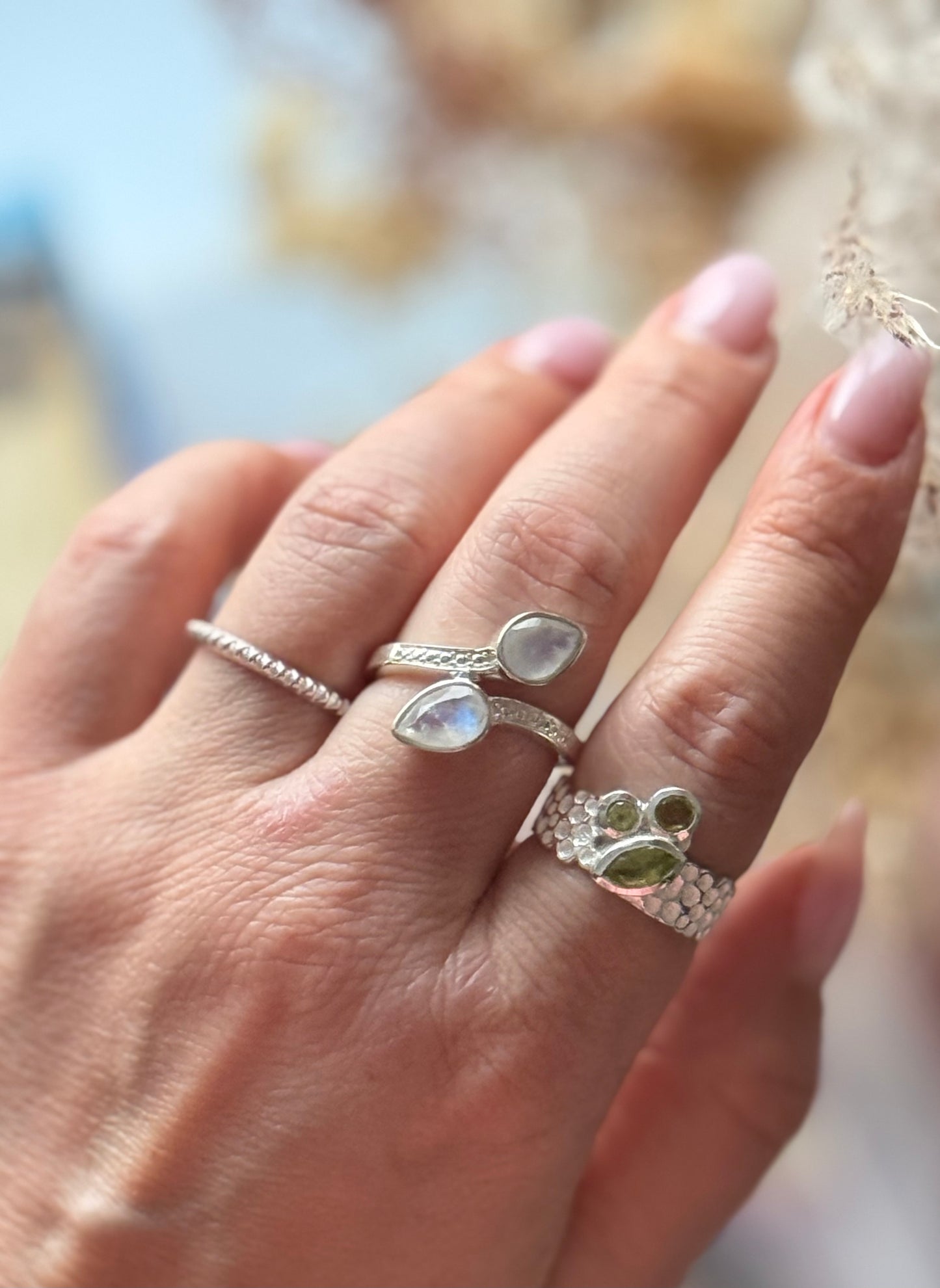 Sidabrinis žiedas su Peridotu “Trio”