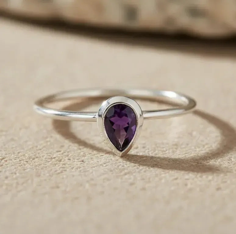 Sidabrinis žiedas su ametistu “Harmonija”