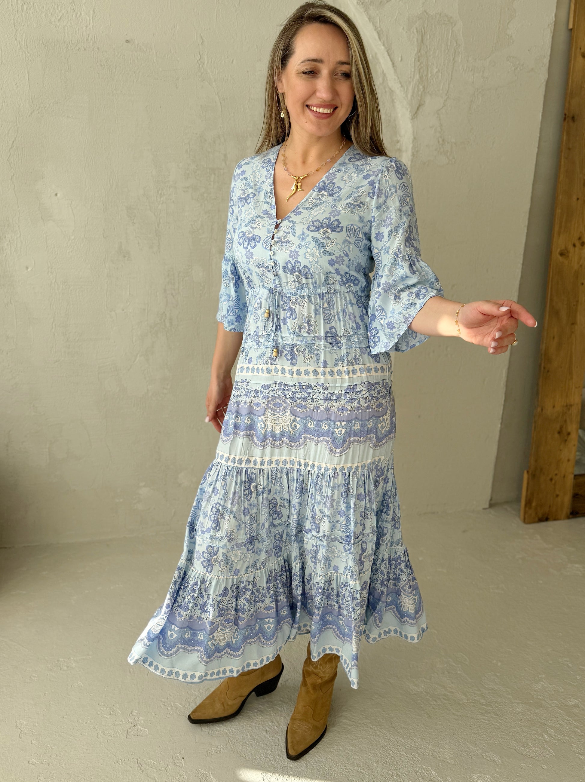 Suknelė "Mėnulio pieva”