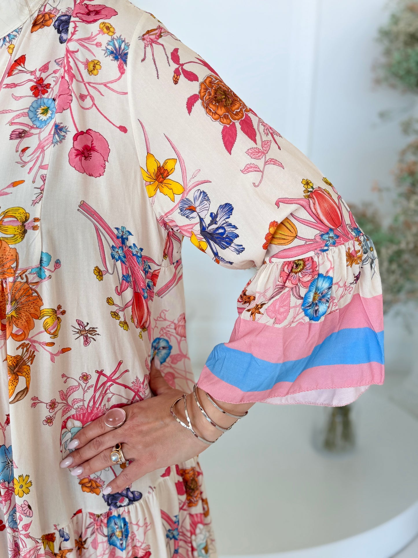 Suknelė “Pavasario žiedai”