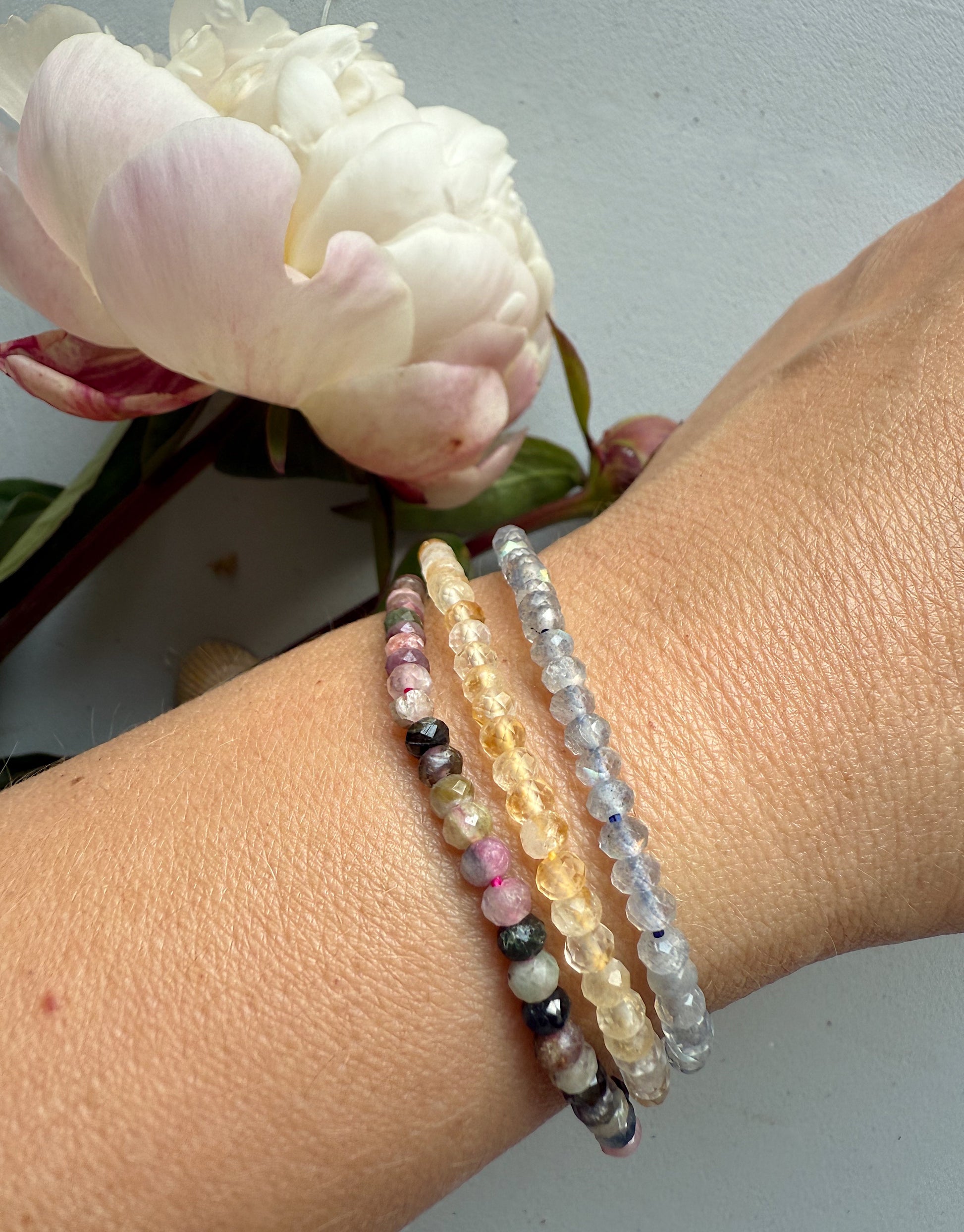 Turmalinų apyrankė