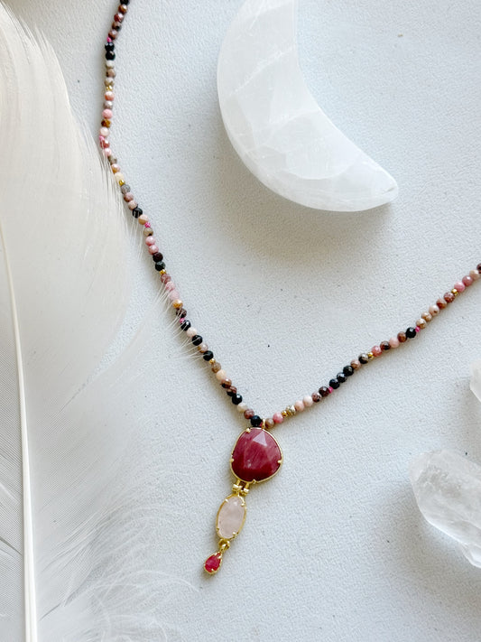 Turmalinų vėrinys “Džiaugsmas”