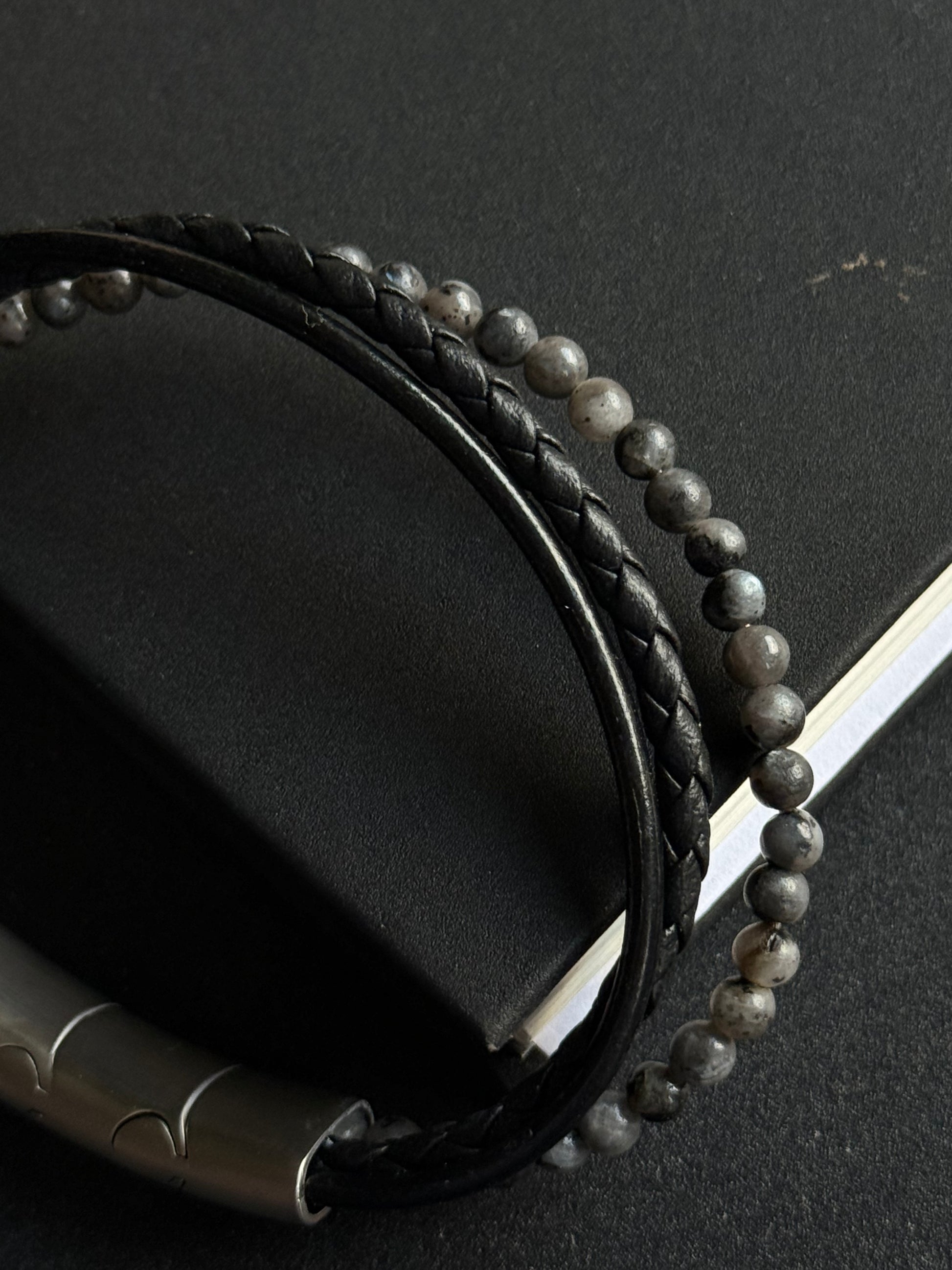 Vyriška apyrankė "Intuicija”