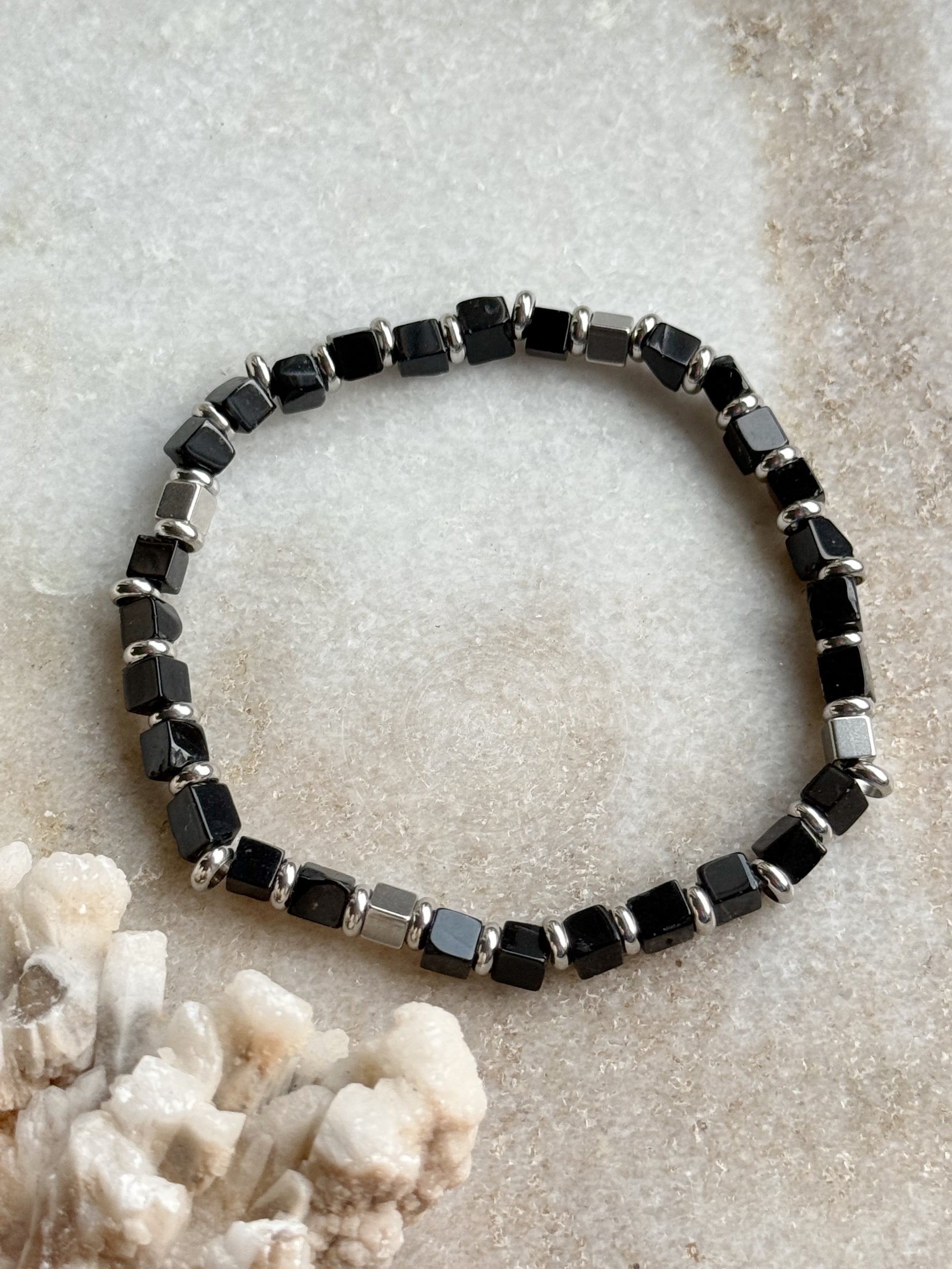 Vyriška onikso ir hematito apyrankė