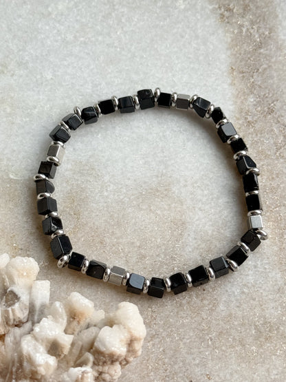 Vyriška onikso ir hematito apyrankė