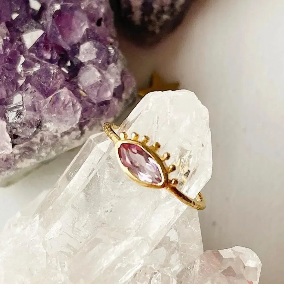 Žiedas su ametistu "Matau tave"