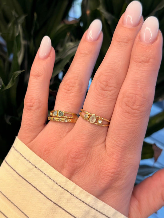 Žiedas su citrinu, topazu ir prenitu