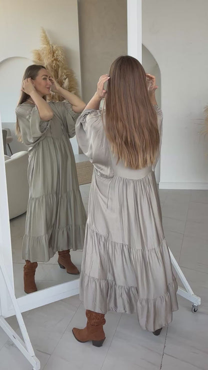 Dress "Moon Silk"