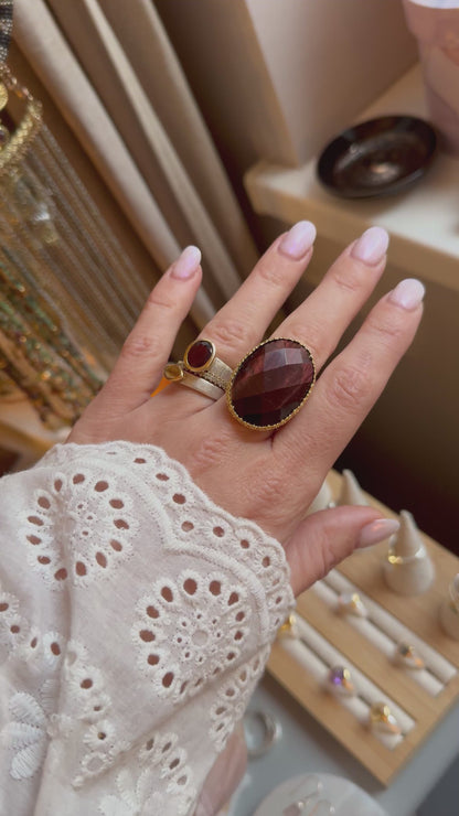 Raudonojo tigro akies žiedas "Ugnies valdovė"